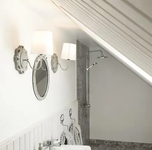 Stay- With Garden Apartment