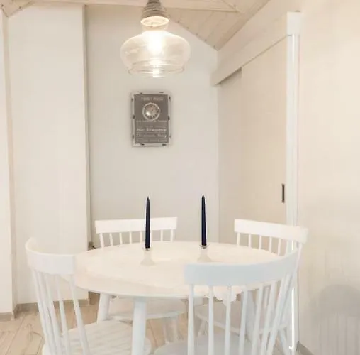 Apartment Stay- With Garden *